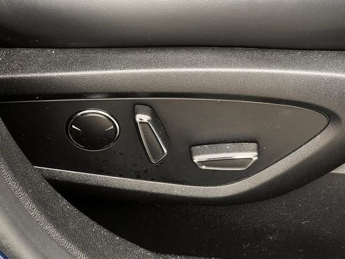 Used 2021 Lincoln Nautilus AWD w/ Equipment Group 101A image 24