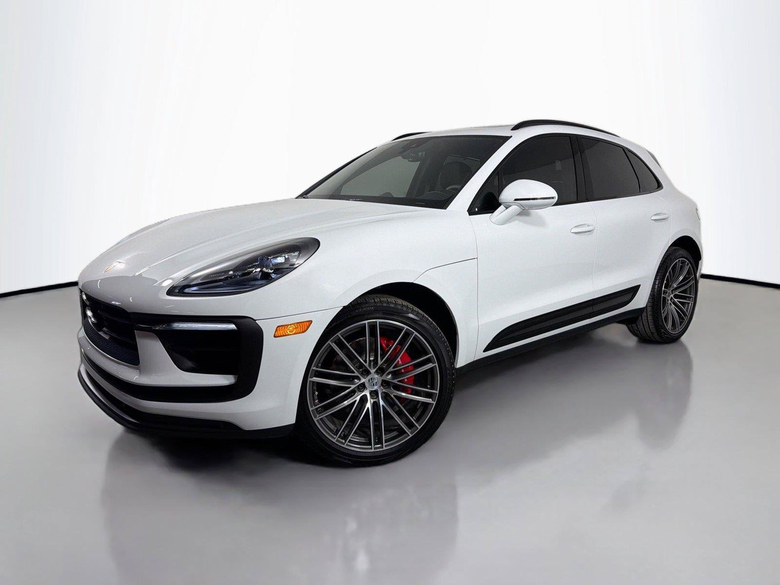 Certified 2025 Porsche Macan S AWD/4WD image 1