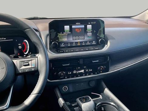 Certified 2023 Nissan Rogue Platinum w/ Platinum Premium Package AWD/4WD image 7
