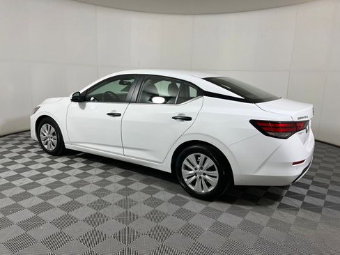 Used 2025 Nissan Sentra S image 2