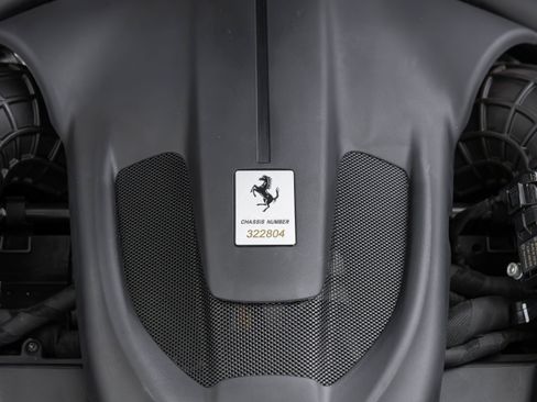 Used 2025 Ferrari Roma Spider RWD image 25