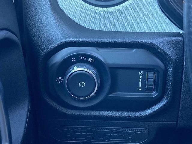 Used 2024 Jeep Wrangler Unlimited Sport AWD/4WD image 13