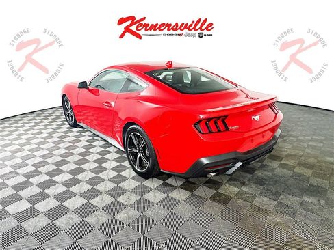 Used 2024 Ford Mustang Premium image 5