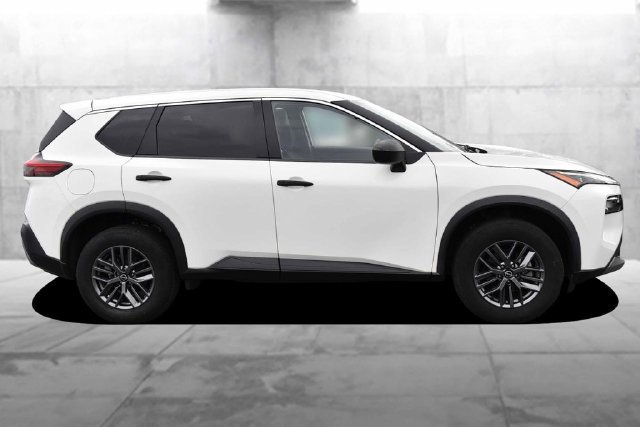 Used 2023 Nissan Rogue S FWD image 5