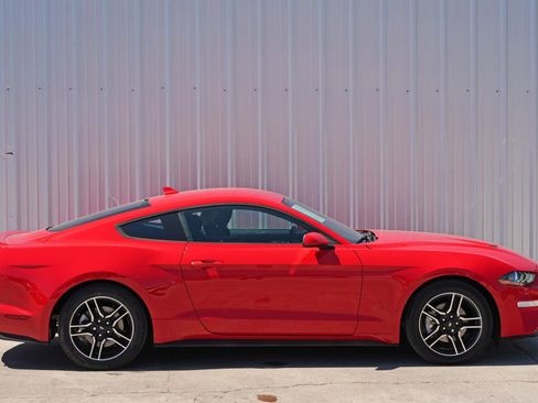 Used 2020 Ford Mustang Coupe w/ Equipment Group 101A image 40