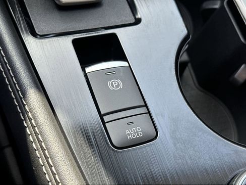 Used 2022 Nissan Rogue SL image 27