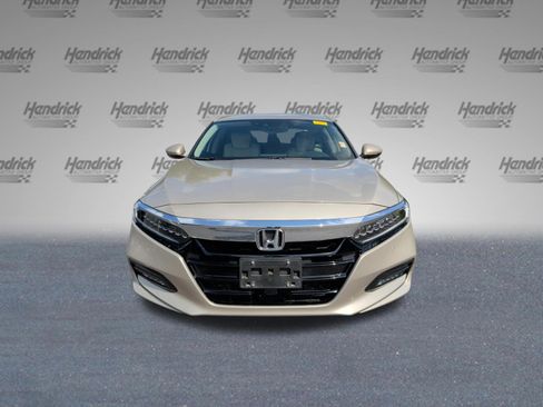Used 2020 Honda Accord Touring image 5