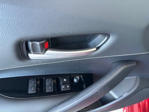Used 2026 Toyota Corolla SE FWD image 5