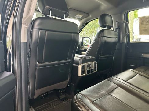 Used 2020 Ford F150 Lariat w/ Equipment Group 502A Luxury AWD/4WD image 39