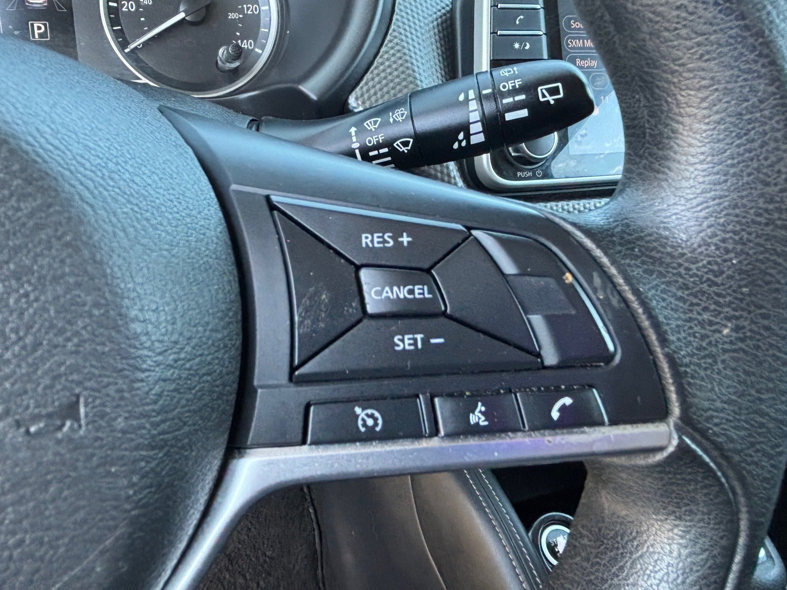 Used 2019 Nissan Kicks SV FWD image 22