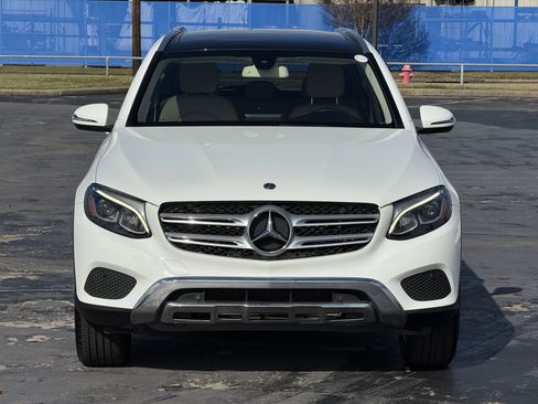 Used 2018 Mercedes-Benz GLC 300 w/ Premium Package image 7