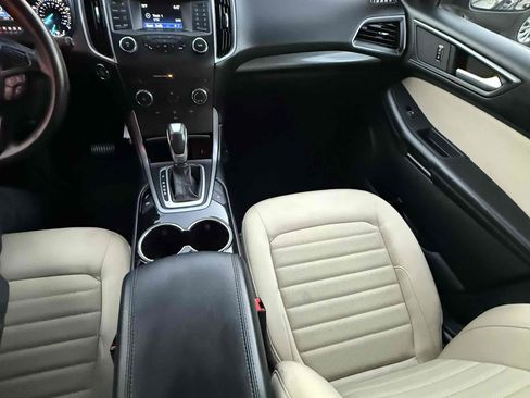 Used 2016 Ford Edge SE image 51