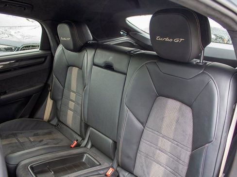 Used 2023 Porsche Cayenne Turbo GT image 22
