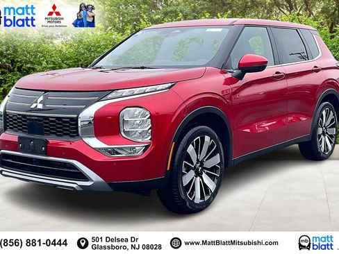 New 2025 Mitsubishi Outlander SE image 1