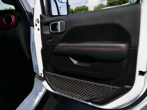 Used 2020 Jeep Wrangler Unlimited Rubicon AWD/4WD image 34