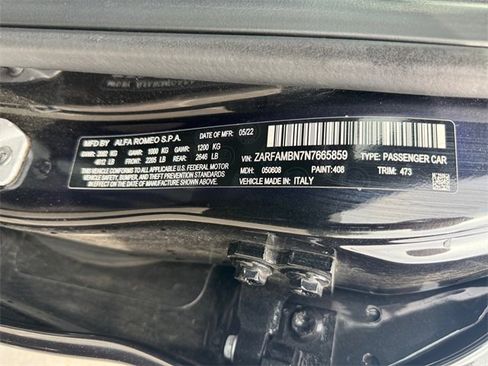 Used 2022 Alfa Romeo Giulia Veloce image 35