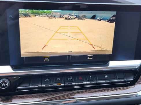 Used 2023 Chevrolet Silverado 1500 LT image 18