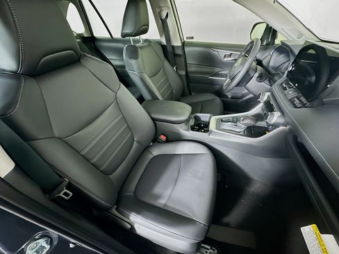 Used 2025 Toyota RAV4 XLE Premium w/ Weather Package image 33