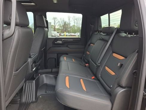 Used 2025 GMC Sierra 3500 AT4 AWD/4WD image 17