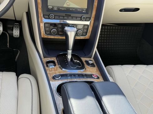 Used 2017 Bentley Flying Spur S V8 image 22