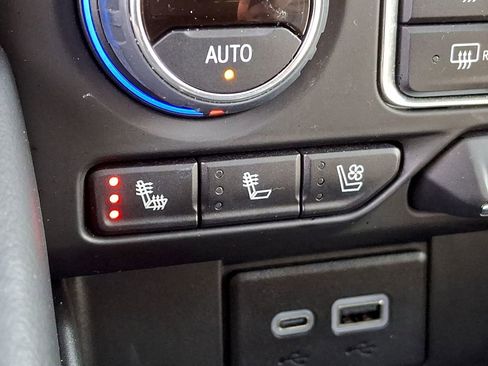 Used 2024 Chevrolet Tahoe Premier image 26