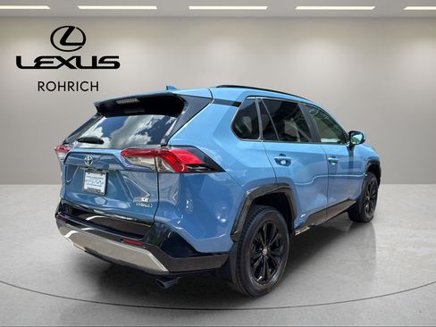 Used 2023 Toyota RAV4 SE w/ Convenience Package AWD/4WD image 6