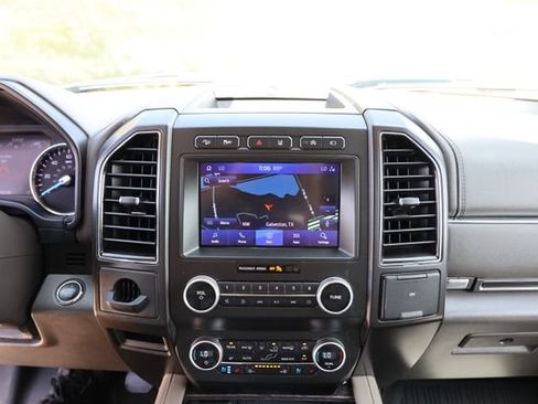 Used 2020 Ford Expedition Max Limited w/ Equipment Group 302A AWD/4WD image 18
