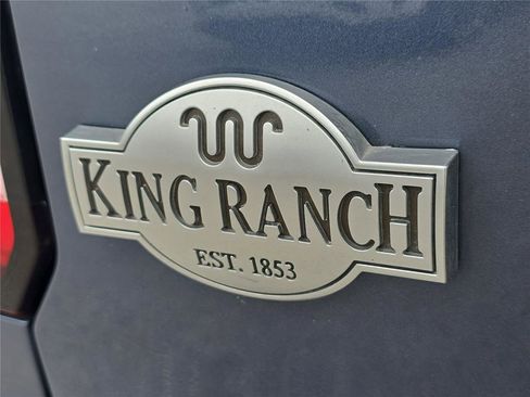 Used 2022 Ford Expedition King Ranch image 4