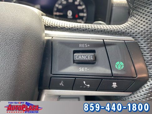 Used 2023 Mitsubishi Outlander SE image 25