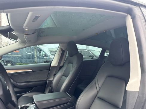 Used 2023 Tesla Model 3 Standard Range image 28