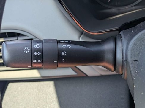 Certified 2025 Subaru Outback Premium AWD/4WD image 31
