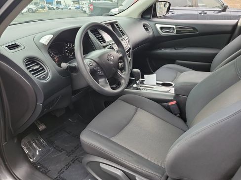 Used 2017 Nissan Pathfinder S FWD image 18