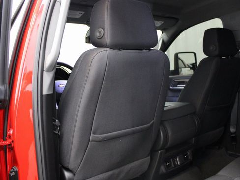 Used 2025 Chevrolet Silverado 2500 LT image 19