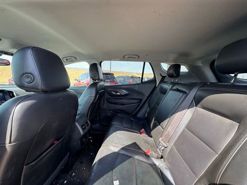 Used 2020 GMC Terrain SLT w/ Preferred Package image 2