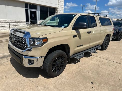 Used 2020 Toyota Tundra SR5 RWD image 1