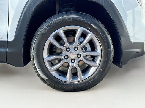 Used 2024 GMC Terrain SLT AWD/4WD image 36