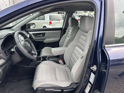 Used 2018 Honda CR-V LX image 2