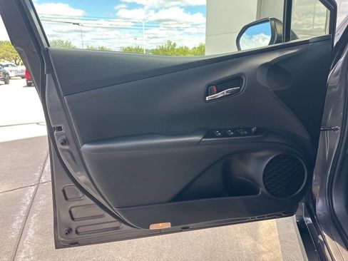Used 2016 Toyota Prius Two FWD image 7
