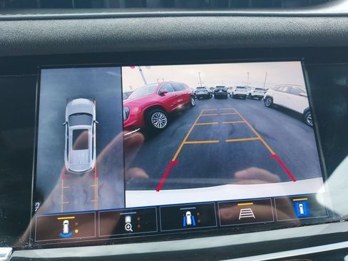 Used 2021 Cadillac XT6 Sport w/ Platinum Package AWD/4WD image 24