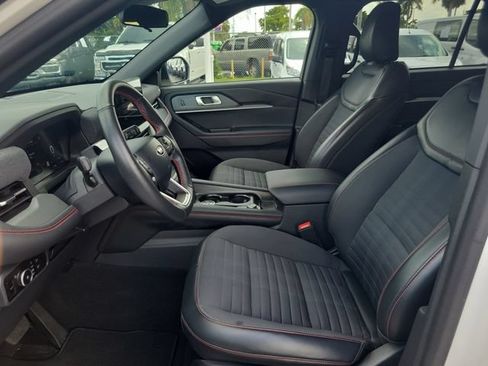 Certified 2025 Ford Explorer ST-Line RWD image 21