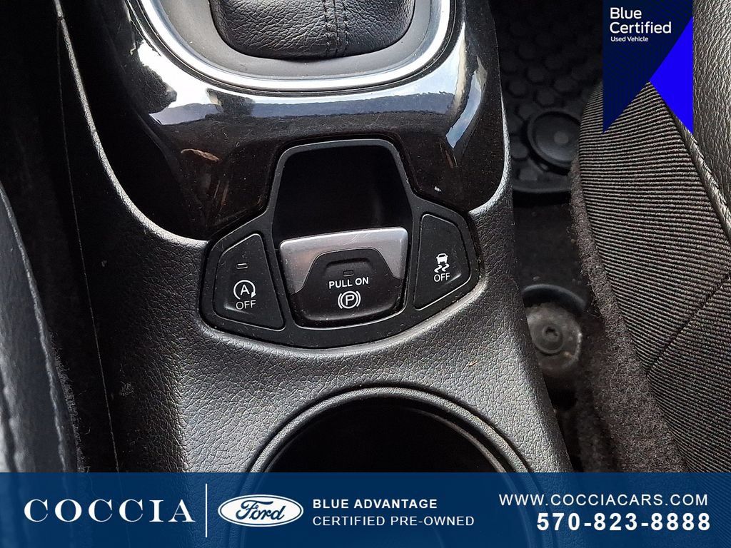 Used 2019 Jeep Compass Latitude AWD/4WD image 25
