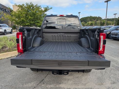 New 2025 Ford F350 Lariat w/ Lariat Ultimate Package image 14