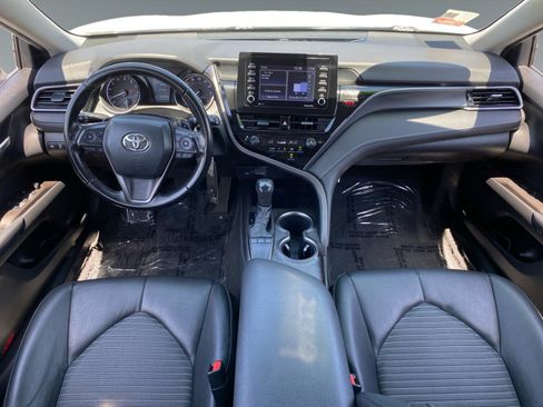 Used 2023 Toyota Camry SE FWD image 10