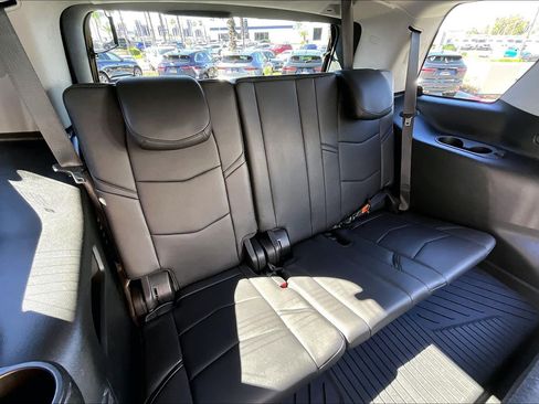 Used 2019 Cadillac Escalade Luxury image 28