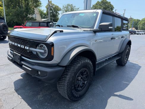 Used 2022 Ford Bronco Wildtrak AWD/4WD image 3