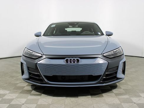 Used 2023 Audi e-tron GT Premium Plus image 39
