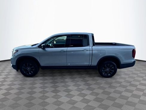 Used 2024 Honda Ridgeline Sport image 9