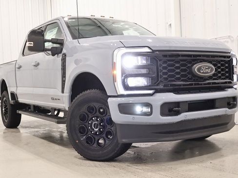 New 2026 Ford F350 Lariat w/ Black Appearance Package image 35