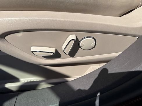 Used 2023 Lincoln Nautilus Reserve AWD/4WD image 18