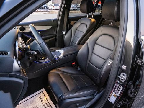 Used 2022 Mercedes-Benz GLC 300 image 14